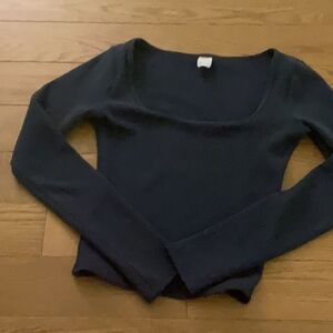 Women’s Hollister square neck navy blue long sleeve top size xsmall